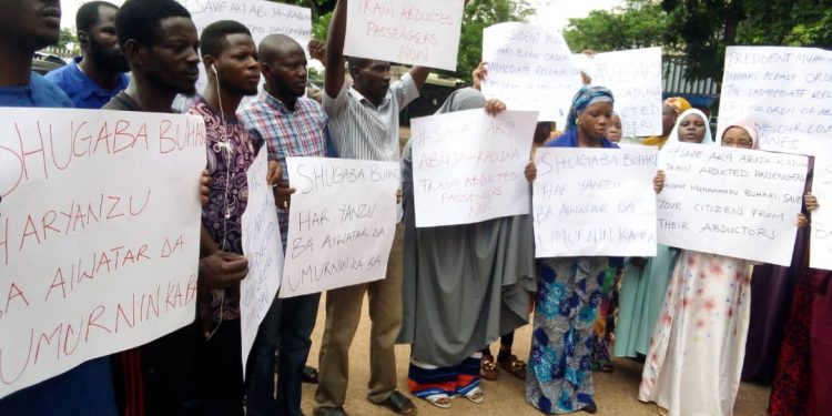 Families panic as terrorists threaten abducted train passengers