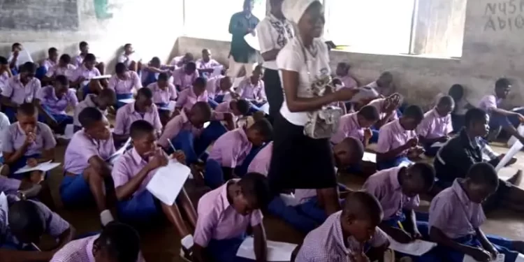 Poor state of Ogun School worries Alumni Chairman