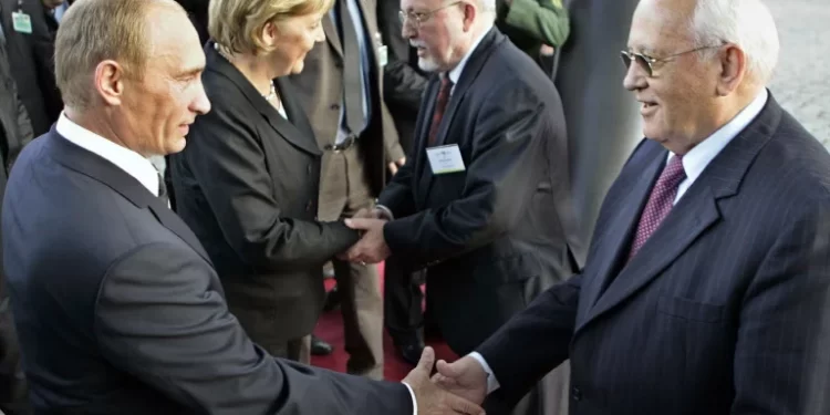 Putin won’t attend Gorbachev funeral – Kremlin