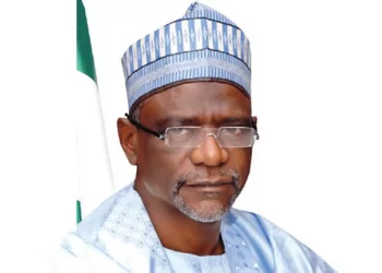 FG proposes N200bn for varsities, 23.5% pay rise