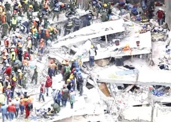 Earthquake kills over 40, destroys homes in China