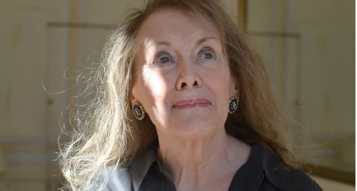 82-year-old French writer wins Nobel Prize in Literature