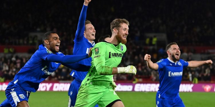 Bournemouth humble Everton, Brentford shocked in League Cup