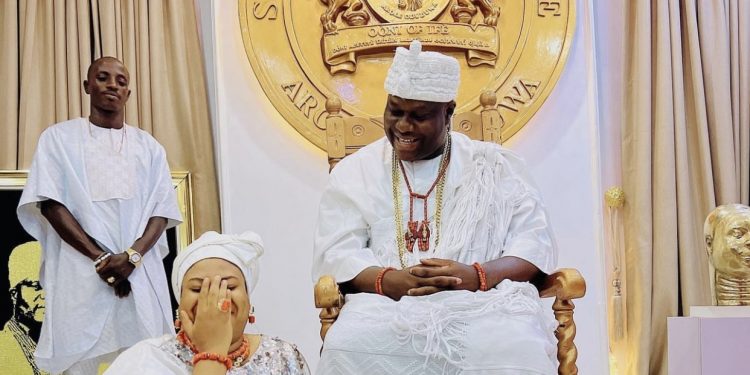 Nkechi Blessing visits Ooni of Ife, fans react