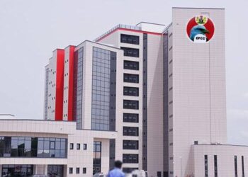 EFCC Arrests Corps Member, 23 Others Over Alleged Cyber-fraud in Ibadan