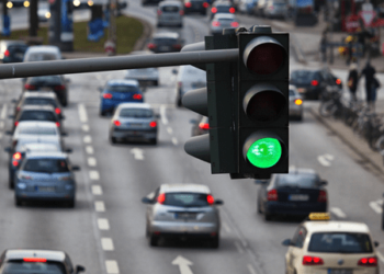 Accident: Ibadan-based Cleric Narrowly Escapes Death, Urges Review of NTA Agodi Traffic Light