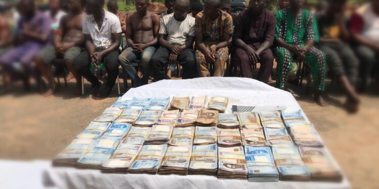 Auxiliary: One killed as police arrest 78 suspects during Oyo raid