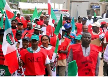 Subsidy: Labour threatens strike, resumes talks with FG