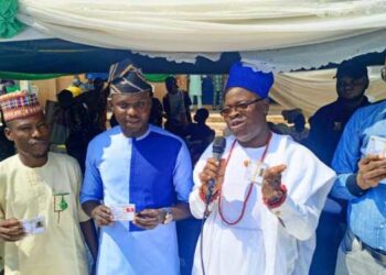 Oyo Lawmaker, ‘Ilumoka’, Enrols 500 Constituents On Health Insurance Scheme