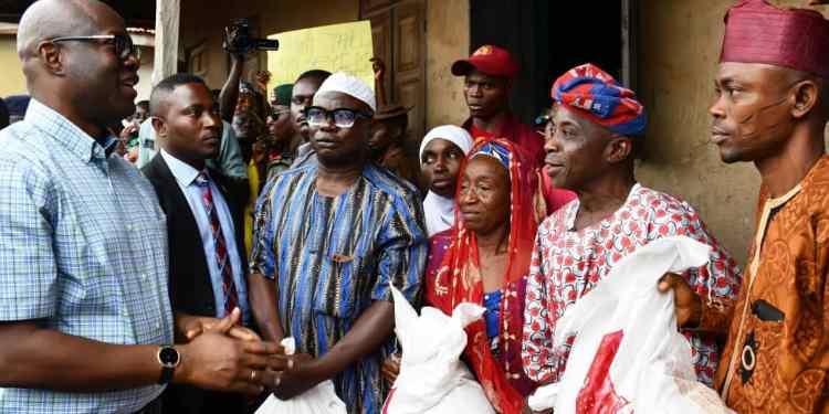 Makinde Kicks Off Distribution Of Food Relief Packages, Promises To Explain How FG’s N5bn Will Be Spent