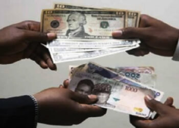 21 illegal forex dealers, others arrested at Lagos airport
