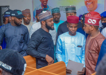 Ministerial slot tears APC youths apart, as 30 leaders back Seyi Tinubu for direction
