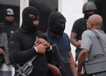 DSS operative kills fashion designer